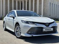 Toyota Camry 2018 года за 12 700 000 тг. в Уральск