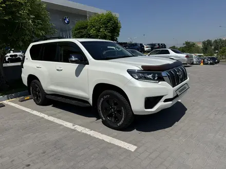 Toyota Land Cruiser Prado 2019 года за 23 500 000 тг. в Алматы – фото 4