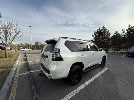 Toyota Land Cruiser Prado 2019 года за 23 500 000 тг. в Алматы – фото 14