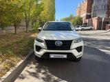 Toyota Fortuner 2022 года за 18 500 000 тг. в Астана – фото 2