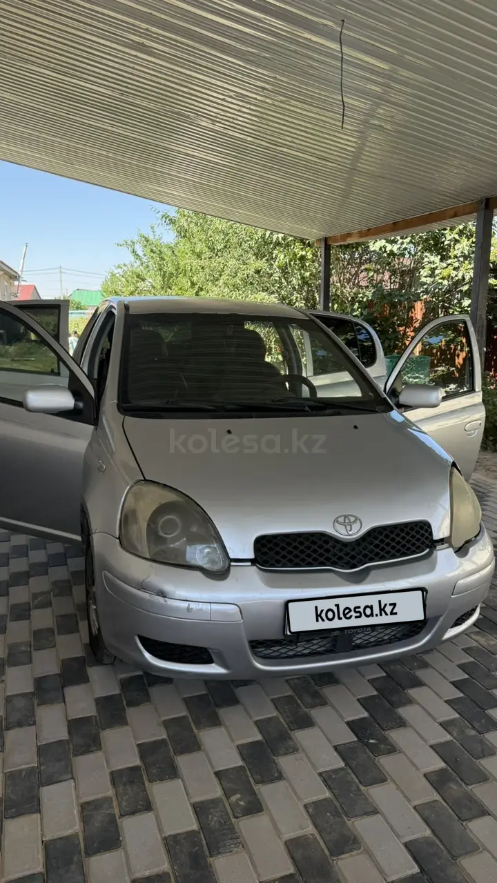 Toyota Yaris, 2004