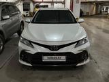 Toyota Camry 2022 года за 18 500 000 тг. в Алматы