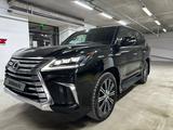 Lexus LX 570 2018 годаfor55 000 000 тг. в Астана – фото 2