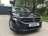Volkswagen Polo 2022 года за 7 700 000 тг. в Алматы – фото 2