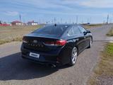 Hyundai Sonata 2018 года за 4 500 000 тг. в Уральск – фото 2
