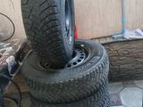 Резину комплект 4 колеса MICHELIN за 160 000 тг. в Алматы