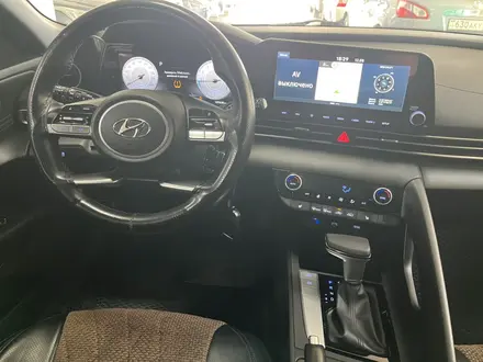 Hyundai Elantra 2023 года за 8 400 000 тг. в Актау – фото 10