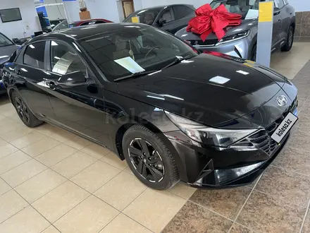 Hyundai Elantra 2023 года за 8 400 000 тг. в Актау – фото 3