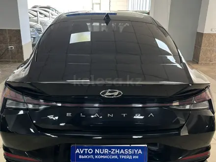 Hyundai Elantra 2023 года за 8 400 000 тг. в Актау – фото 5
