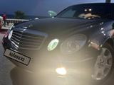 Mercedes-Benz E 240 2002 годаүшін4 600 000 тг. в Актау – фото 3