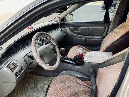 Toyota Camry 2000 года за 2 500 000 тг. в Жанаозен – фото 7