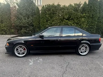 BMW 530 1998 года за 5 000 000 тг. в Алматы – фото 15