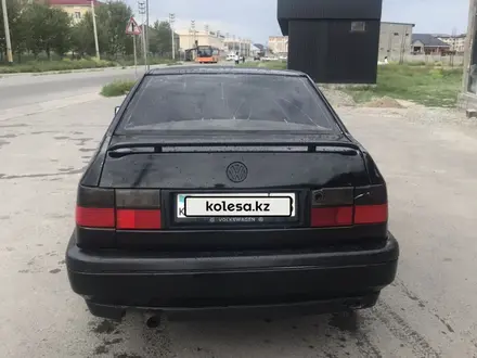 Volkswagen Vento 1993 года за 1 000 000 тг. в Тараз – фото 5