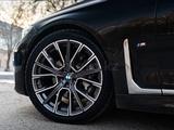 BMW 740 2020 года за 39 000 000 тг. в Алматы – фото 2