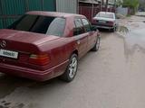 Mercedes-Benz E 230 1988 года за 900 000 тг. в Алматы – фото 4