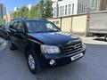 Toyota Highlander 2004 года за 5 300 000 тг. в Астана