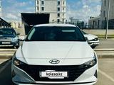 Hyundai Elantra 2022 года за 9 300 000 тг. в Астана