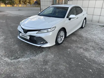 Toyota Camry 2021 года за 16 000 000 тг. в Астана