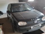 Volkswagen Golf 2002 года за 1 550 000 тг. в Караганда