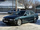 BMW 528 1998 года за 2 000 000 тг. в Тараз – фото 2