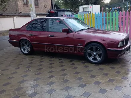 BMW 530 1993 года за 2 300 000 тг. в Тараз