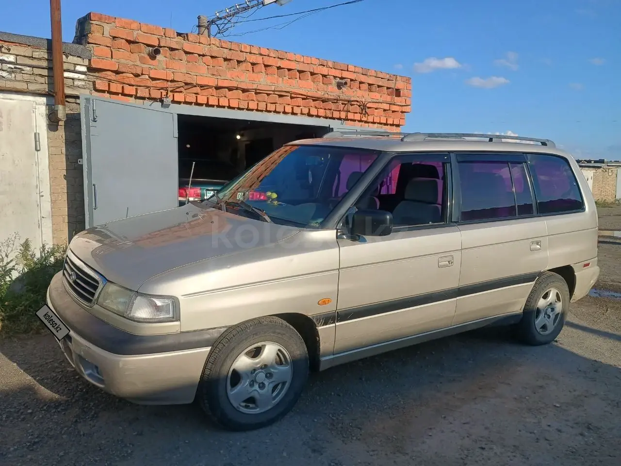 Mazda MPV, 1996