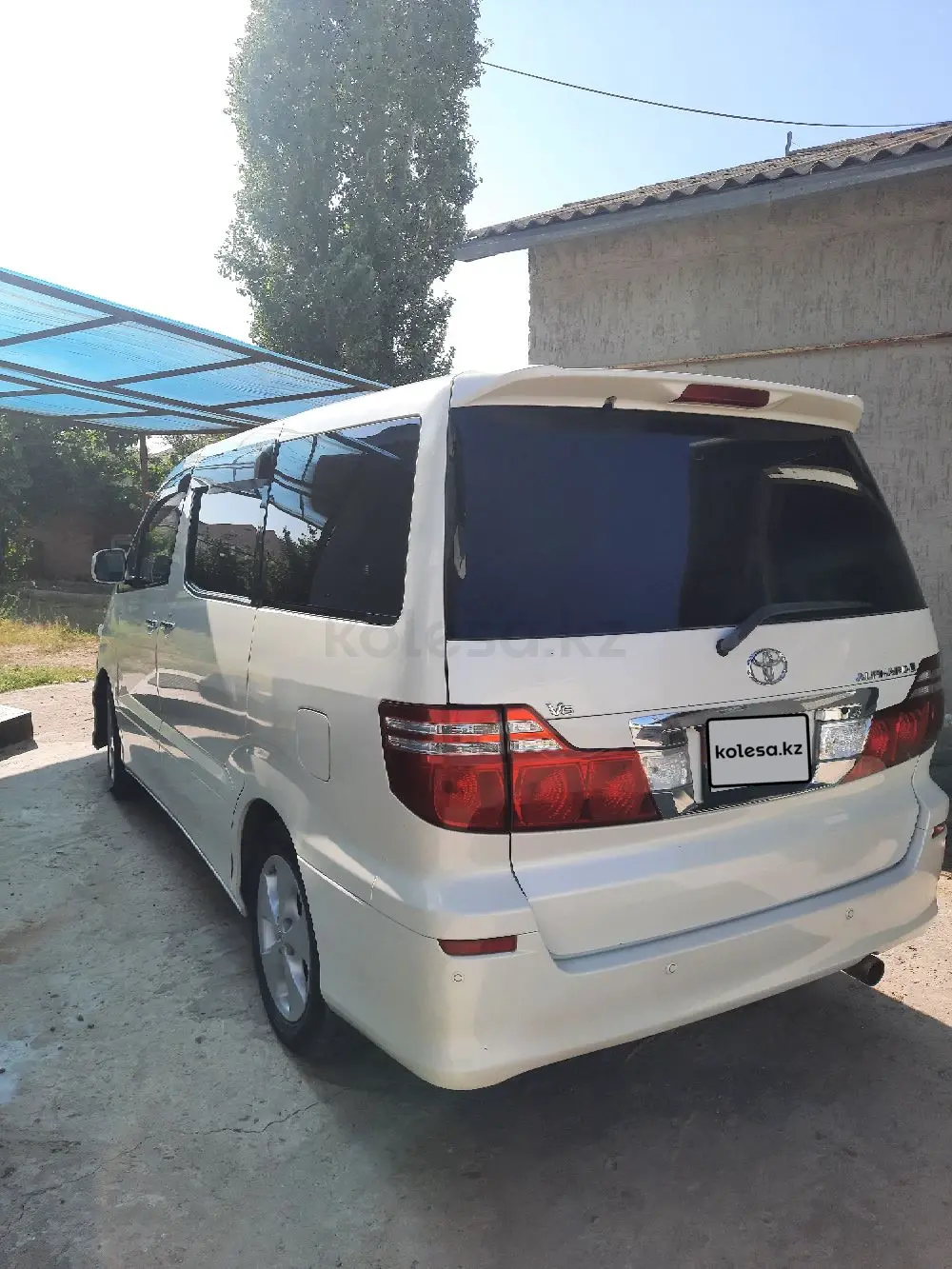 Toyota Alphard, 2006