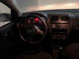 Volkswagen Polo 2013 года за 2 699 999 тг. в Актобе – фото 3