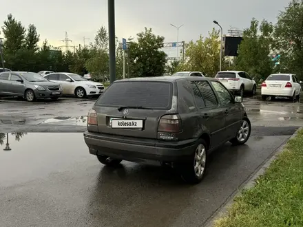 Volkswagen Golf 1994 года за 1 800 000 тг. в Актобе – фото 3