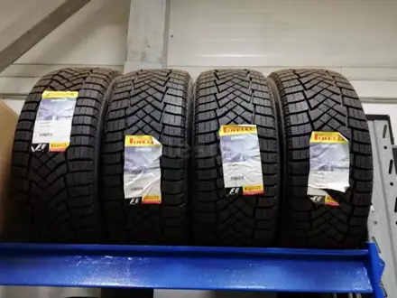 Шины Pirelli 235/45/r18 Ice Zero FR за 99 000 тг. в Алматы