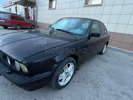 BMW 520 1991 года за 950 000 тг. в Караганда – фото 4