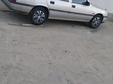 Opel Vectra, 1992