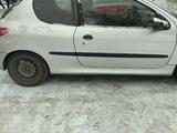 Peugeot 206 2002 годаүшін1 300 000 тг. в Петропавловск – фото 2