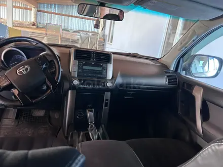 Toyota Land Cruiser Prado 2010 года за 13 000 000 тг. в Караганда – фото 10
