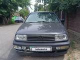 Volkswagen Vento 1994 года за 700 000 тг. в Алматы – фото 2