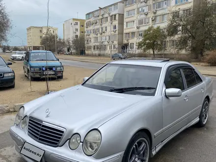 Mercedes-Benz E 320 2000 года за 4 000 000 тг. в Актау – фото 4