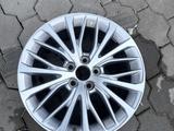 Диск Toyota Camry 70 за 160 000 тг. в Караганда