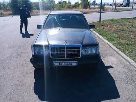 Mercedes-Benz E 230 1988 года за 1 200 000 тг. в Талдыкорган – фото 8