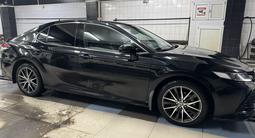 Toyota Camry 2021 года за 15 500 000 тг. в Павлодар – фото 4