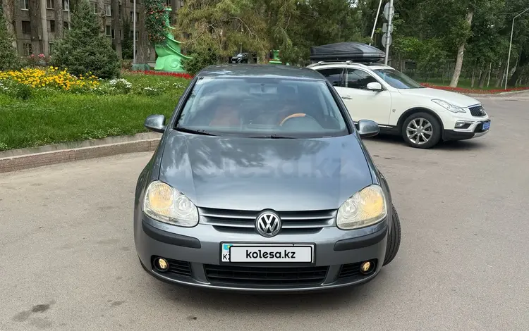 Volkswagen Golf 2005 годаүшін3 300 000 тг. в Алматы