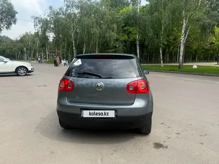 Volkswagen Golf 2005 года за 3 300 000 тг. в Алматы – фото 4