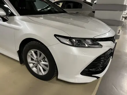 Toyota Camry 2020 года за 17 500 000 тг. в Астана – фото 3