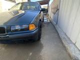 BMW 320 1995 года за 2 500 000 тг. в Алматы – фото 2
