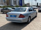 Mercedes-Benz S 320 2000 года за 3 490 000 тг. в Караганда – фото 5