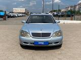 Mercedes-Benz S 320 2000 года за 3 490 000 тг. в Караганда – фото 2