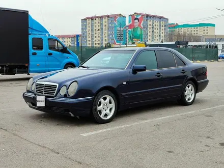 Mercedes-Benz E 280 1998 года за 2 000 000 тг. в Алматы – фото 3