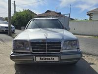 Mercedes-Benz E 220 1995 года за 2 500 000 тг. в Шымкент