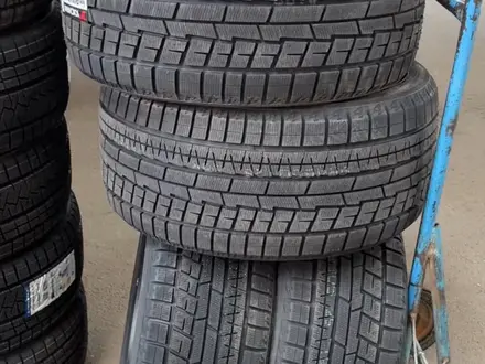 Yokohama 245/40R19 275/35R19 ice GUARD iG60 за 380 000 тг. в Алматы