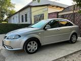 Daewoo Gentra 2014 года за 3 900 000 тг. в Шымкент – фото 2