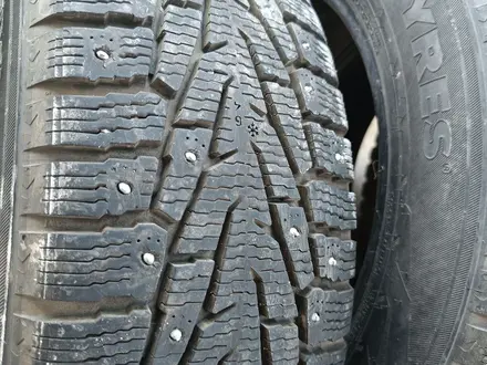 Зимнюю резину nokian tyres 225/60 R18 за 115 000 тг. в Актау – фото 2